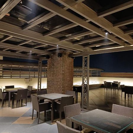 Clarks Inn Express, 데라둔 외부 사진